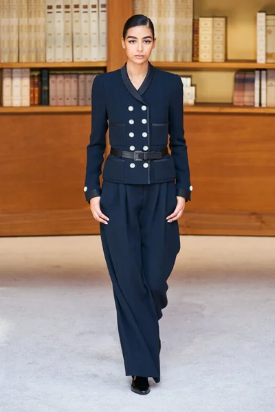 Look 5
